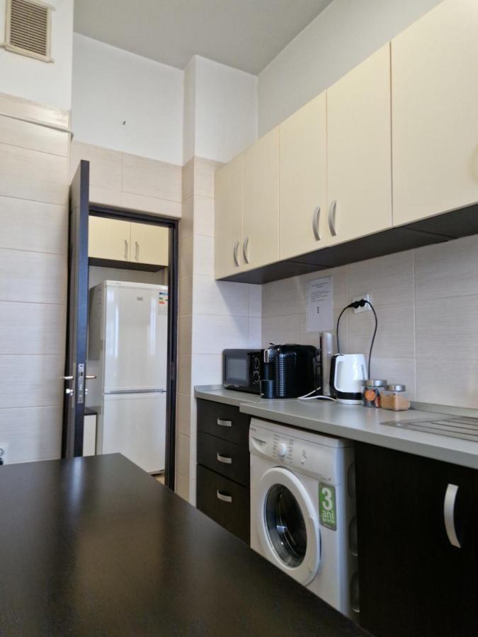 Charming Apartment With Private Terrace Бухарест Экстерьер фото